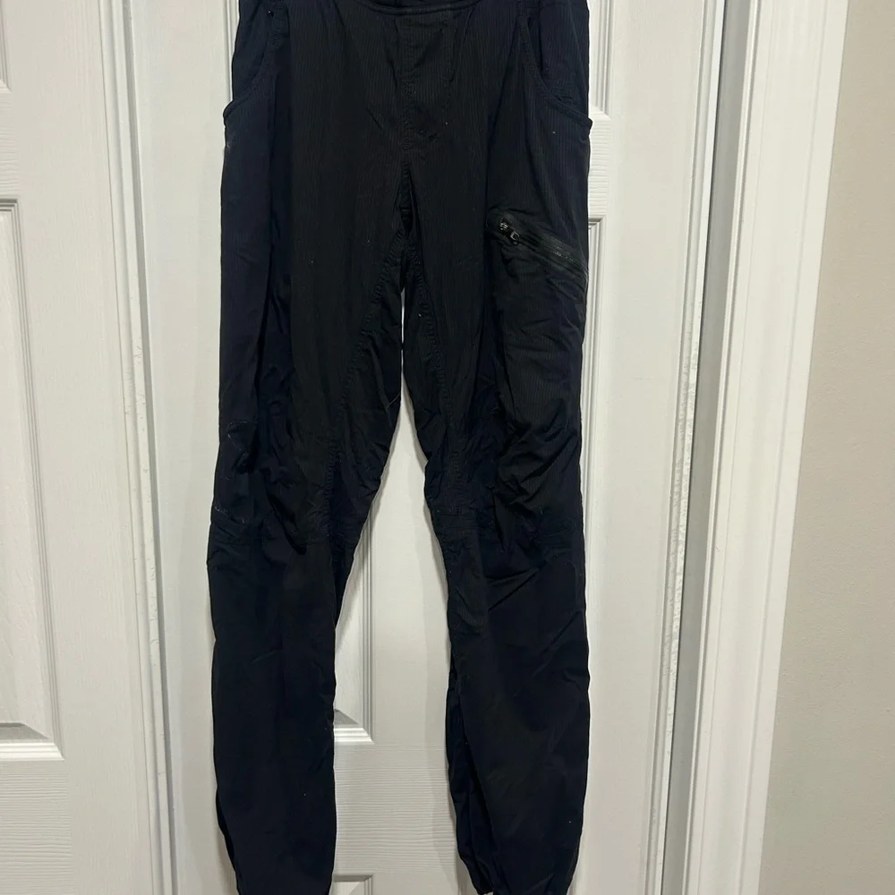 Lululemon Athletica Men’s‎ Black Cargo Pants Tapered Design